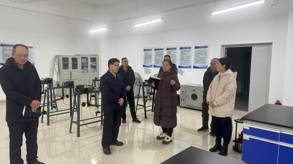 內蒙古河套灌區水利發展中心與河套學院水利與土木工程學院共推“揭榜掛帥”項目座談交流 深化工程技術創新